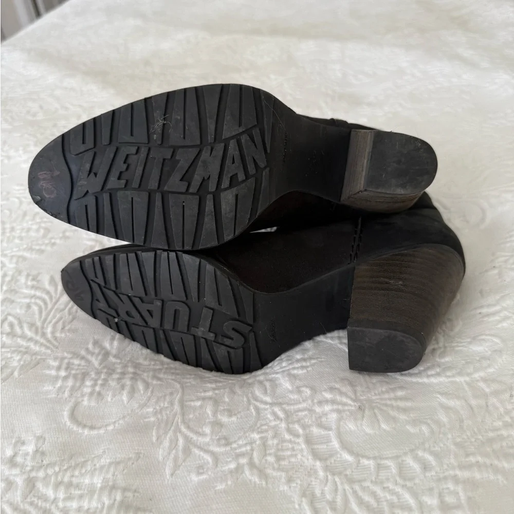 Stuart WEITZMAN Black Suede booties. Size 5.5